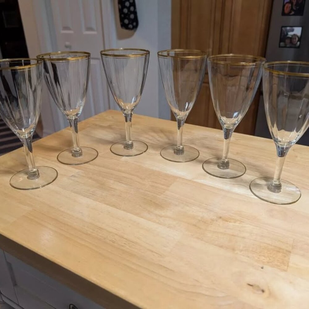 Cambridge Water Goblet 7inch- 3051 Gold Trim
